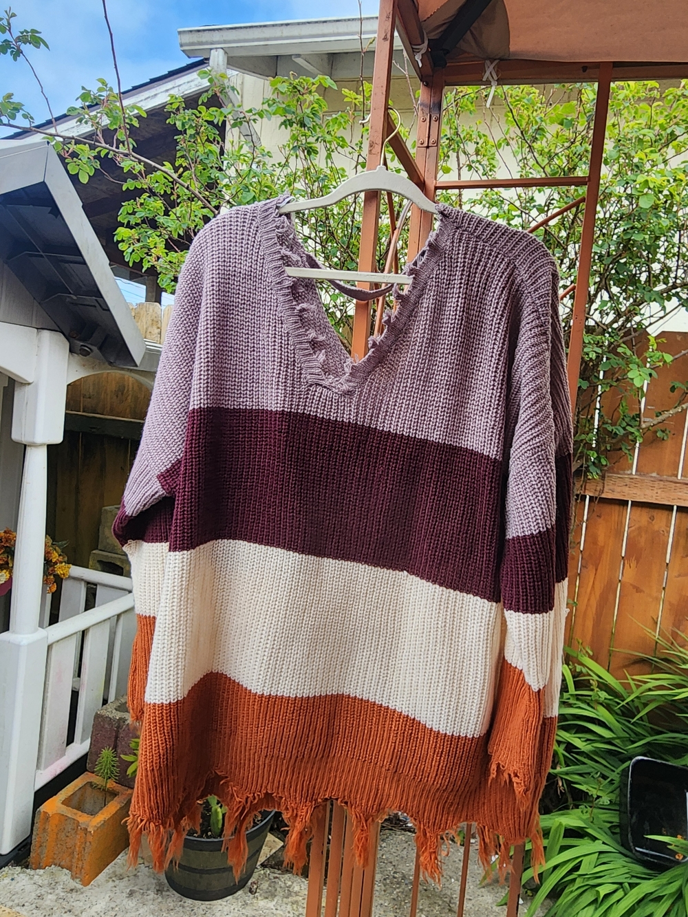 Rue21 Colorblock V-Neck Fringe Knit Sweater - Mauve, Burgundy, Cream & Rust